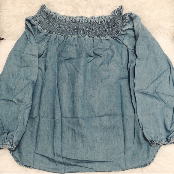 🚫SOLD🚫 Michael kors off the shoulder top - Picture 3 of 3